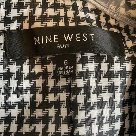 Pantsuit - Picture 2 of 5